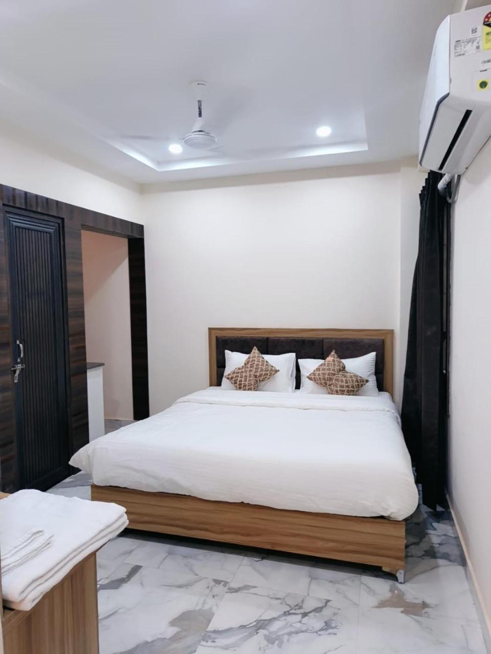 Nandi Retreat Homestay Varanasi Exterior foto